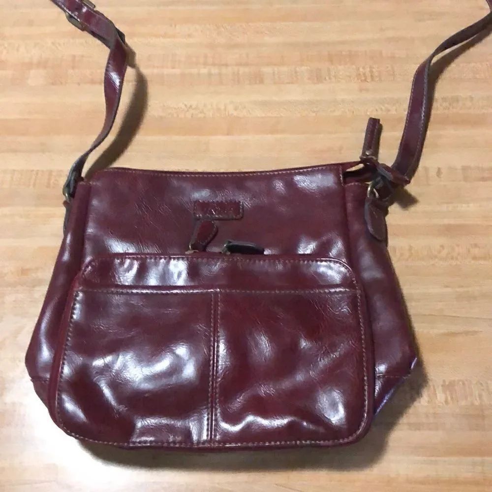 Relic CrossBody 